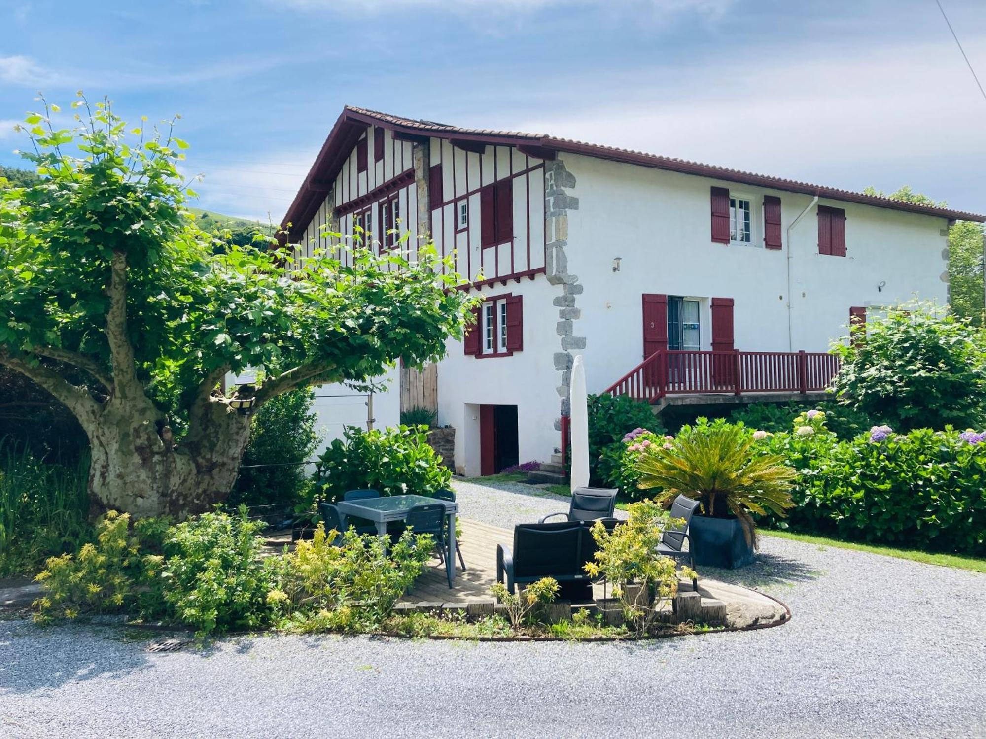 Location Eyheraldia - Votre T3 Au Coeur Du Pays Basque Hasparren Exterior foto